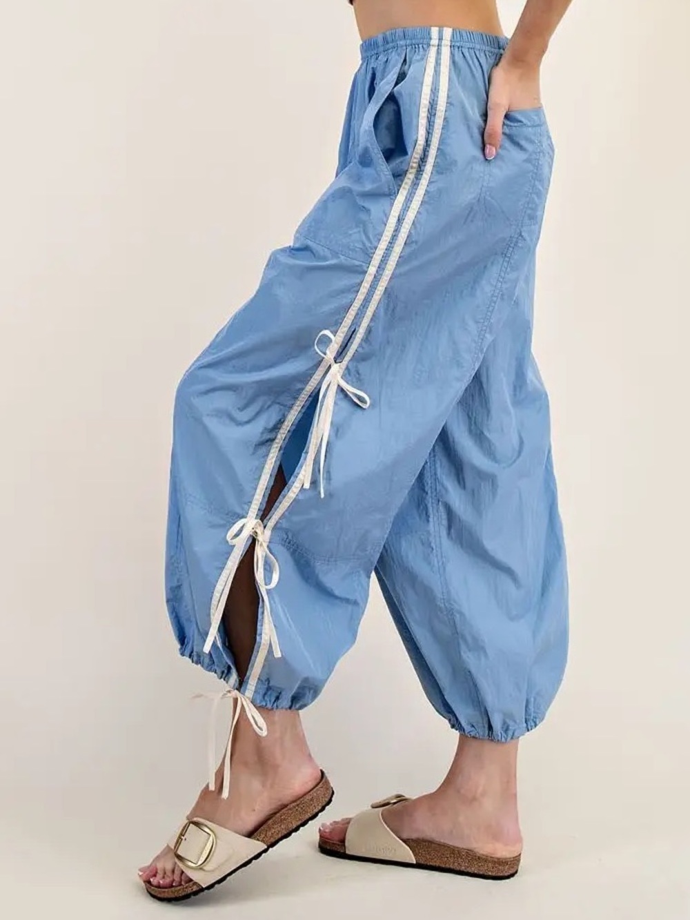 114 • Light Blue Wide-Leg Bow-Detail Jogger Pants